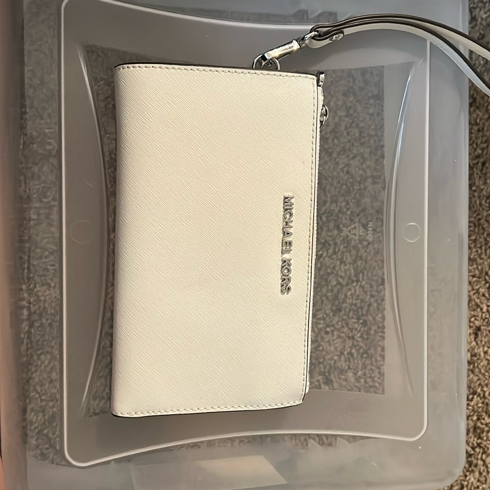 Michael Kors Wallet/Wristlet